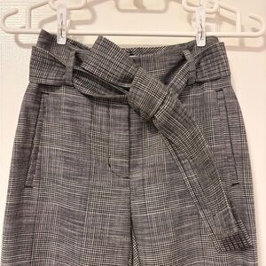 Aritzia Wilfred Black and White Cropped Checkered Pants (size 00)